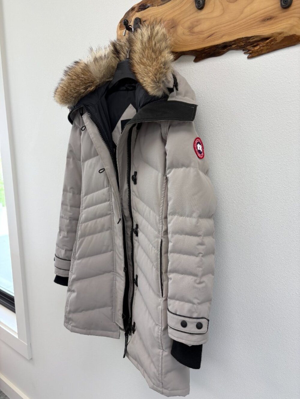 Canada Goose Women's Lorette Parka (Fusion Fit) S/P - Picture 3 of 16